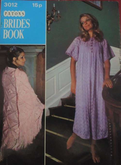 PATONS #3012 BRIDES BOOK - A COLLECTION TO KNIT & CROCHET - 16 PAGES A 4 SIZE
