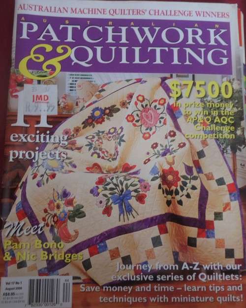 PATCHWORK & STITCHING MAGAZINE - AUS VOLUME 17 NO 1-  132 A4 PAGES OF PATTERNS WITH PULLOUT SECTION