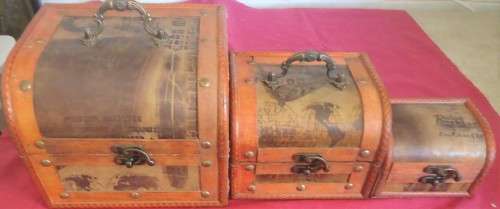 VINTAGE STYLE SET OF THREE SMALL OAK-BROWN CHESTS