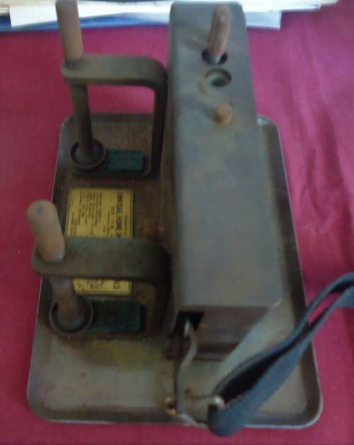 VINTAGE EMPISAL HOME RUG MAKER IN ORIGINAL BOX WITH BROCHURE & INVOICE