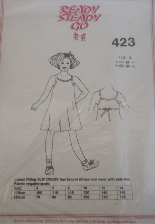 READY-STEADY-GO PATTERN-NUMBER 423 GIRL`S LOOSE FITTING SLIP DRESS AGE 8 CHEST 63 CM