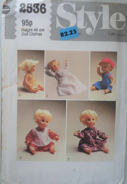 STYLE 2133 DOLLS DRESS PATTERN FOR DOLLS HEIGHT 46 CM - COMPLETE & MOSTLY UNCUT