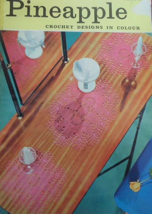 COATS #659-  PINEAPPLE CROCHET DESIGNS IN COLOUR-24 PAGE A4 BOOK