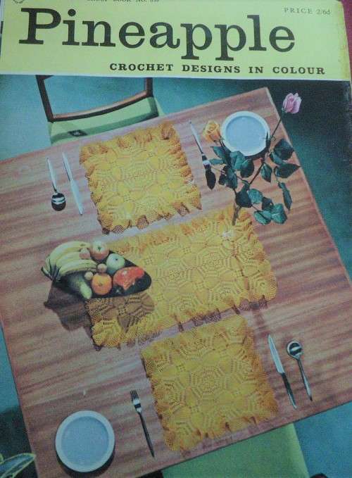 COATS #659-  PINEAPPLE CROCHET DESIGNS IN COLOUR-24 PAGE A4 BOOK