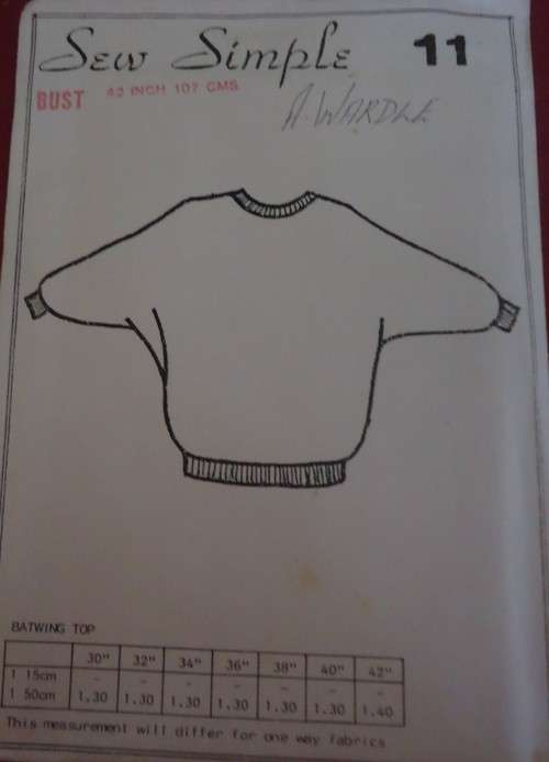 SEW SIMPLE PATTERNS #11 BATWING TOP  SIZES 42` or 107 cm COMPLETE & UNCUT