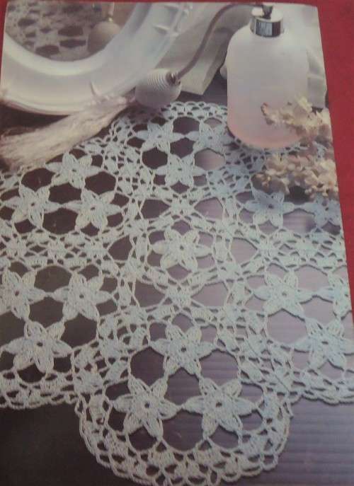 CROCHET MONTHLY NUMBER 104 -32 A4 PAGES