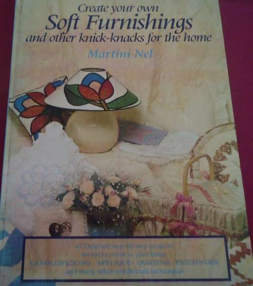 SOFT FURNISHINGS - MARTINI NEL 144 PAGES A HARDCOVER BOOK