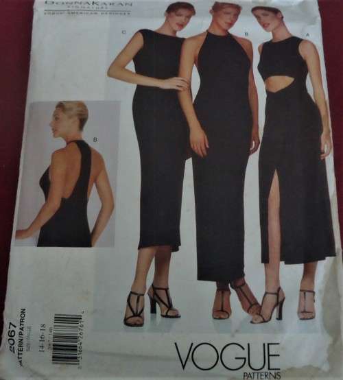 VOGUE PATTERN 2067 DONNA KARAN -CLOSE FITTING DRESSES SIZE 14-16-18 COMPLETE-MOSTLY UNCUT