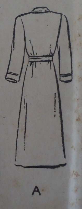 VINTAGE BUTTERICK 2687-GIRL`S DOUBLE BREASTED ROBE SIZE 5 YEARS  BREAST 24` COMPLETE