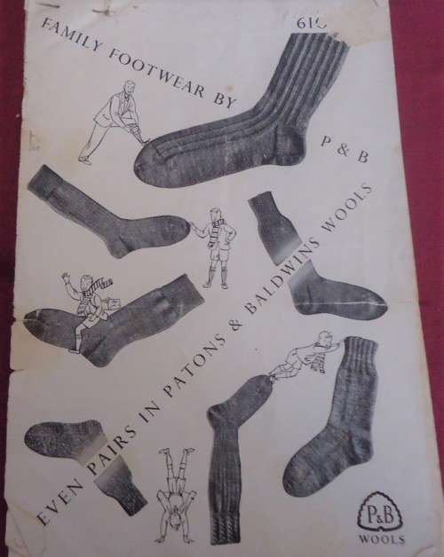 P&B PATONS #610 FAMILY FOOTWEAR - 12 PAGE A5 SIZE BOOKLET