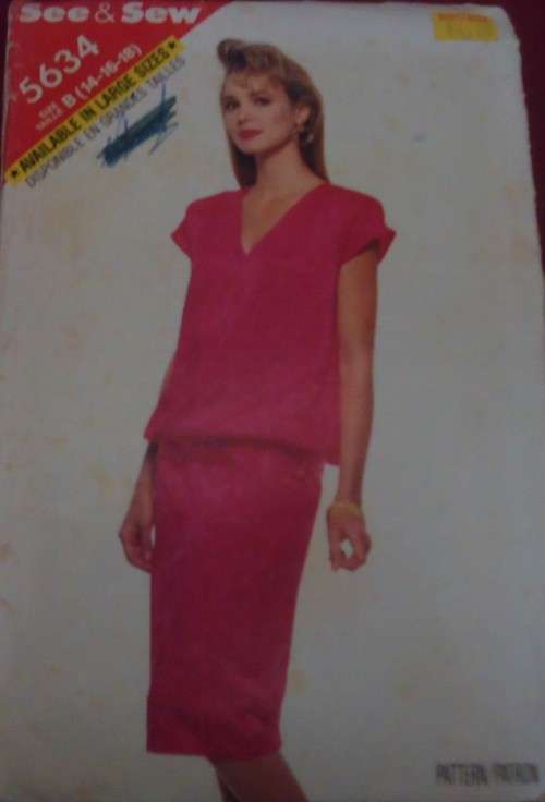 BUTTERICK 5634  - LOOSE FITTING TOP & SKIRT SIZE A 8-10-12 - TOP ONLY