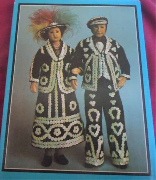 DOLLS IN NATIONAL & FOLK COSTUME - JEAN GREENHOWE- 116 PAGE A4 PAGE HARD COVER & DUST JACKET