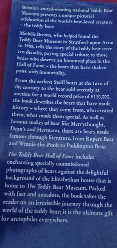 THE TEDDY BEAR HALL OF FAME - MICHELE BROWN- 148 PAGE A4 PAGE HARD COVER & DUST JACKET