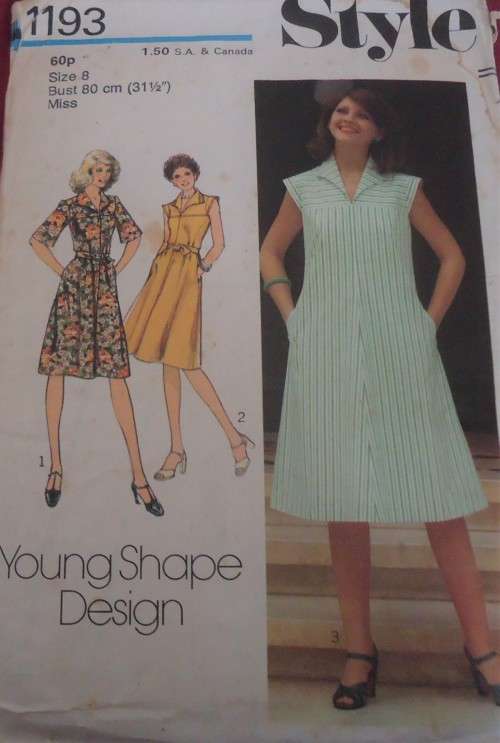 STYLE 1193 DRESS WITH YOKE & COLLAR SIZE 8 BUST 80 CM  COMPLETE