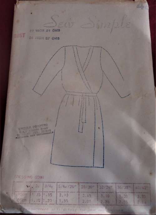SEW SIMPLE PATTERNS #44  DRESSING GOWN SIZE 32/34" OR 81 - 87 CM