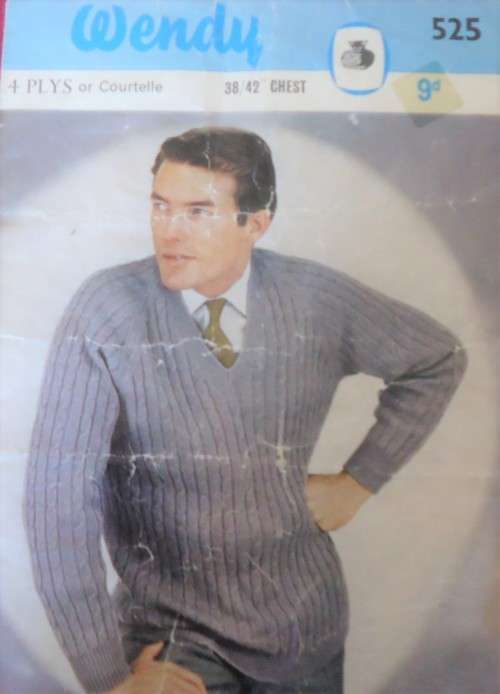 WENDY #525 MAN`S SWEATER  - SIZE  38-42` CHEST