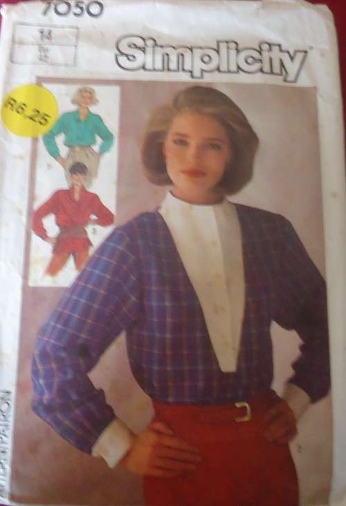 SIMPLICITY 7050  TOPS IN 2 LENGTHS WITH INSET VARIATIONS SIZE 14 COMPLETE