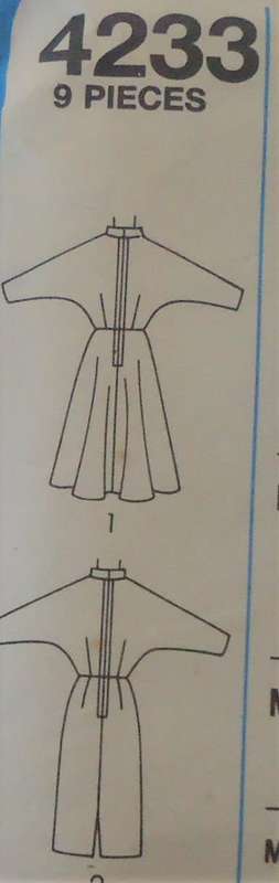 STYLE 4233 DRESS WITH DOLMAN SLEEVES & SHAPED NECKLINE SIZE U=16-18-20 COMPLETE-UNCUT-F/FOLDED