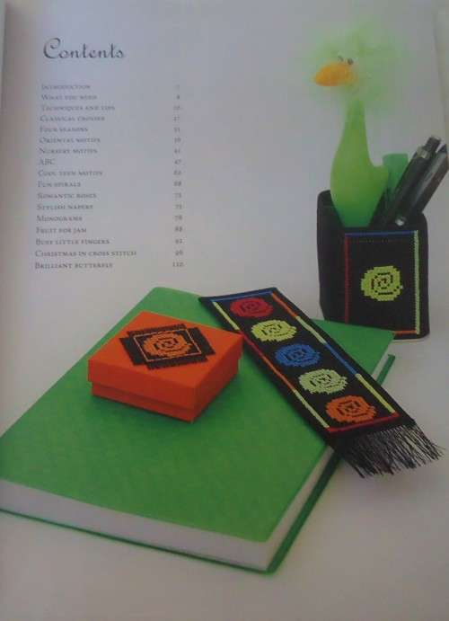 CROSS STITCH MINIATURES -FRANSIE SNYMAN - 116 PAGE SOFT COVER