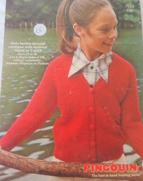 PINGOUIN 7542 GIRLS BUTTON THROUGH CARDIGAN WITH ROUND OR V NECK SIZE 24 - 30
