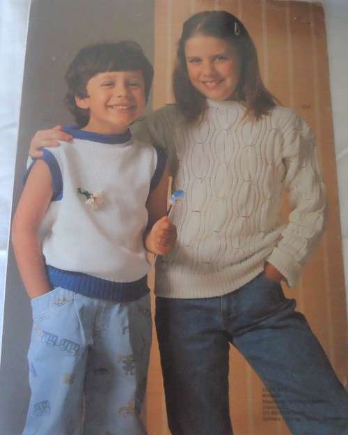 EASYKNIT 5  - 4 MACHINE KNIT PATTERNS