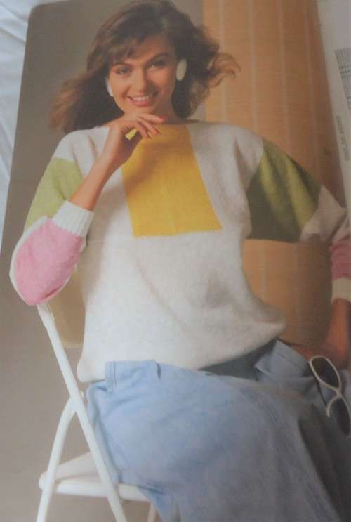 EASYKNIT 5  - 4 MACHINE KNIT PATTERNS