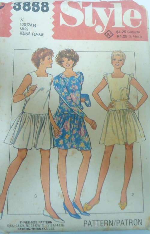 STYLE 3858  DRESS WITH SQUARE NECKLINE & LOWERED WAISTLINE SIZE 10-12-14 COMPLETE