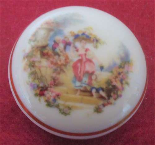 ROYAL BAVARIA ROUND TRINKET BOWL WITH LID - MADE IN GERMANY