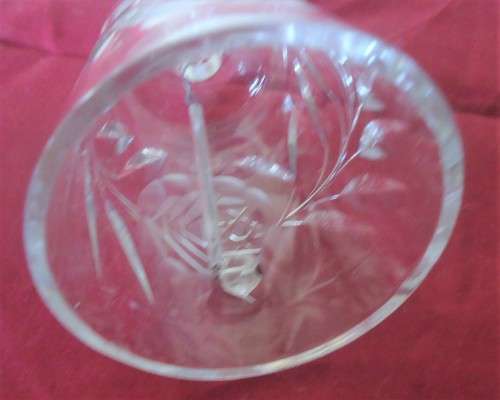 STUNNING VINTAGE ROSE & LEAF PATTERN CRYSTAL TABLE BELL WITH CRYSTAL CLAPPER