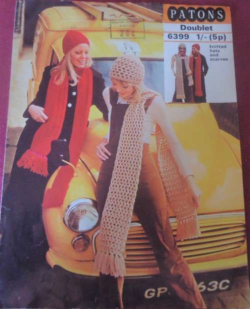 PATONS 6399- KNITTED HATS & SCARVES
