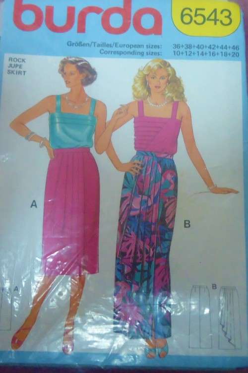 BURDA 6543 SKIRT WITH FRONT PLEATS 10-12-14-16-18-20 COMPLETE-UNCUT-F/FOLDED