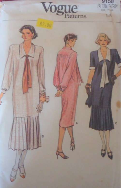 VOGUE 9158 LOOSE FITTING STAIGHT PULLOVER  DRESS  SIZE 14 COMPLETE