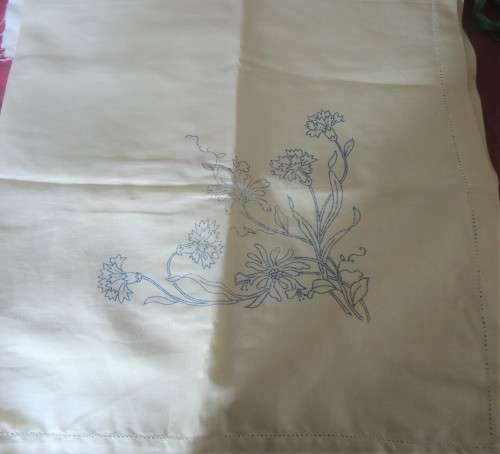 LINEN TABLE TRAY CLOTH-READY TO COMPLETED  PARTLY EMBROIDERED - 85 CM x 85 CM