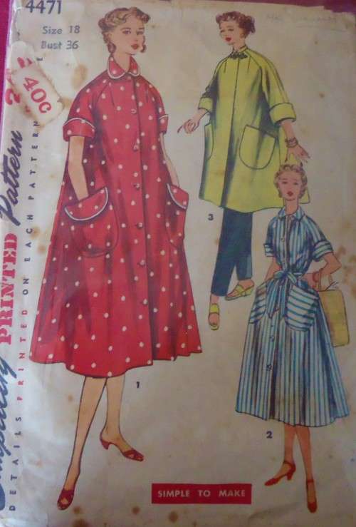 VINTAGE SIMPLICITY 4471 LADIES ROBEIN 2 LENGTHS SIZE 18 BUST 36" COMPLETE-ZIPLOC BAG
