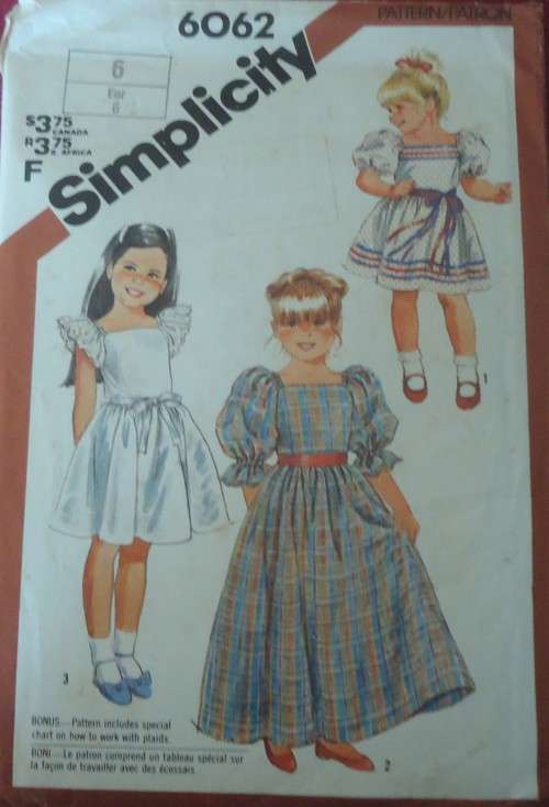 VINTAGE SIMPLICITY 6062 GIRLS PULLOVER DRESS - SIZE 4 YEARS COMPLETE