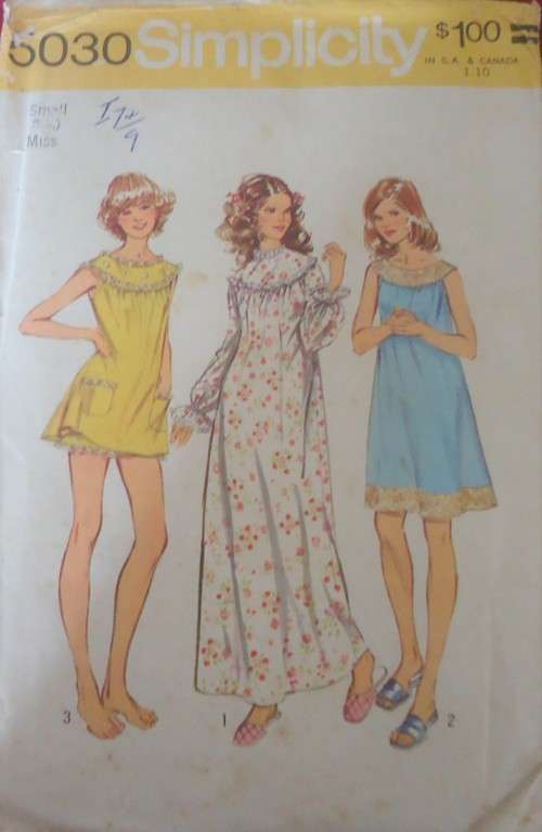 SIMPLICITY 5030 NIGHTGOWN WITH BLOOMERS SIZE SMALL = 8 - 10 COMPLETE