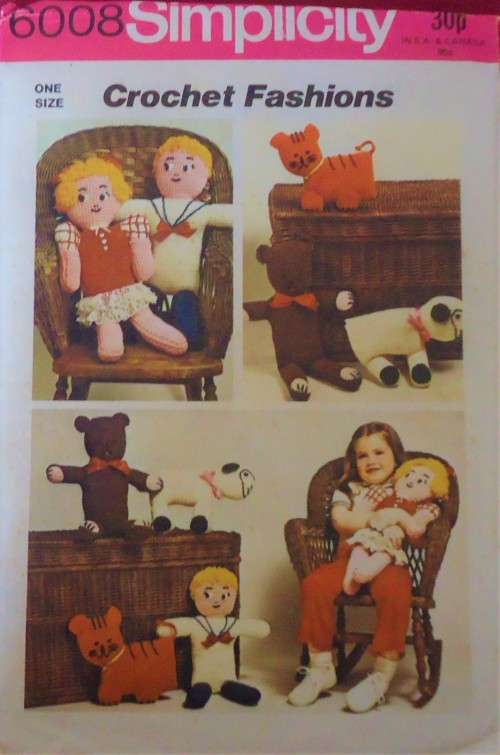 SIMPLICITY 6008 CROCHET FASHIONS - TOYS -GIRL DOLL-BOY DOLL-BEAR-TIGER-LAMB ONE SIZE - COMPLETE