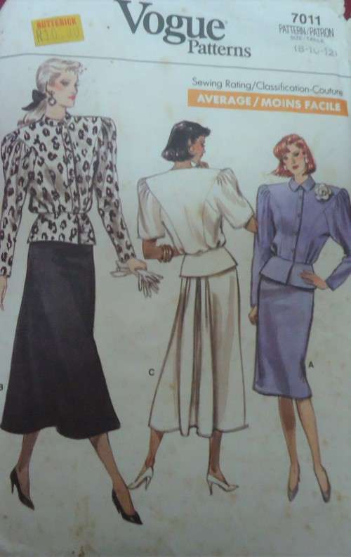 VOGUE 7011 TOP and SKIRT SIZE 8-10-12 COMPLETE