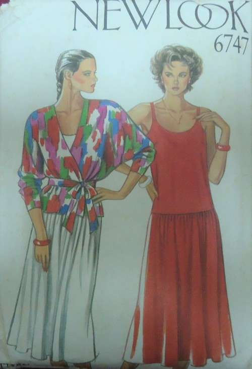 NEW LOOK PATTERNS 6747 SHOE STRING STRAP DRESS-BATWING TOP & BELT-SIZES 8-18 COMPLETE