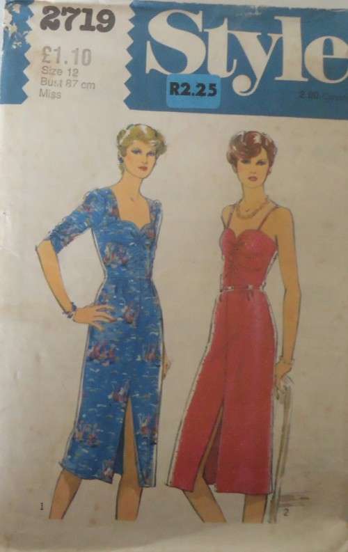 STYLE 2719 DRESS WITH FRONT SPLIT SKIRT SIZE 12 BUST 87 CM COMPLETE