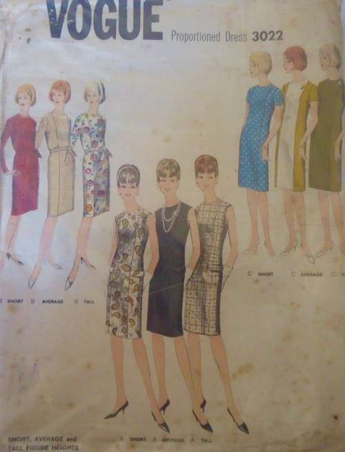 VINTAGE VOGUE 3022-PROPORTIONED DRESS SIZE 10 BUST 31 COMPLETE-UNCUT-F/F--ZIPLOC BAG