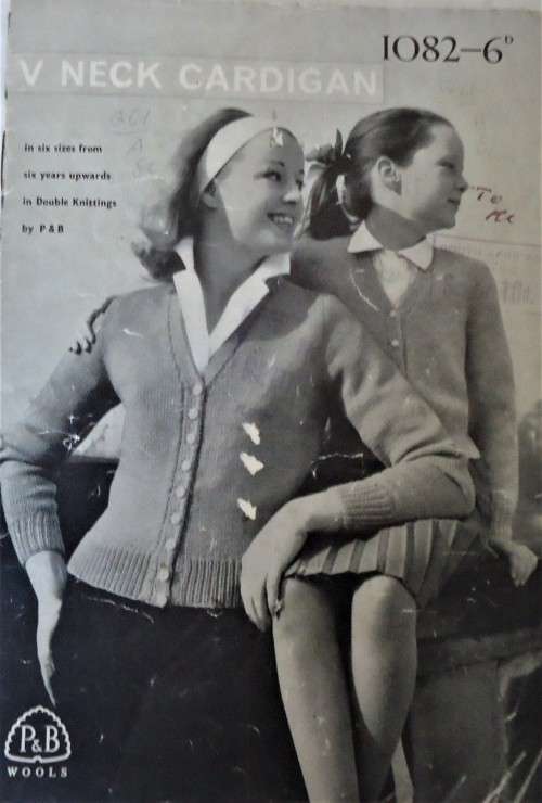 PATONS P & B WOOLS 1082 V NECK CARDIGAN IN 6 SIZES FROM SIX YEARS UPWARDS  8 A5 PAGES