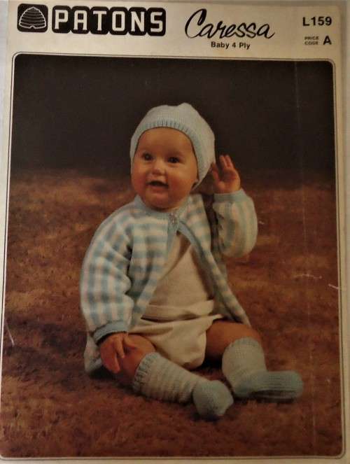 PATONS L159 CARESSA BABY 4 PLY JACKET-HAT-SOCKS TO FIT UP TO 45-50-55 CM CHEST