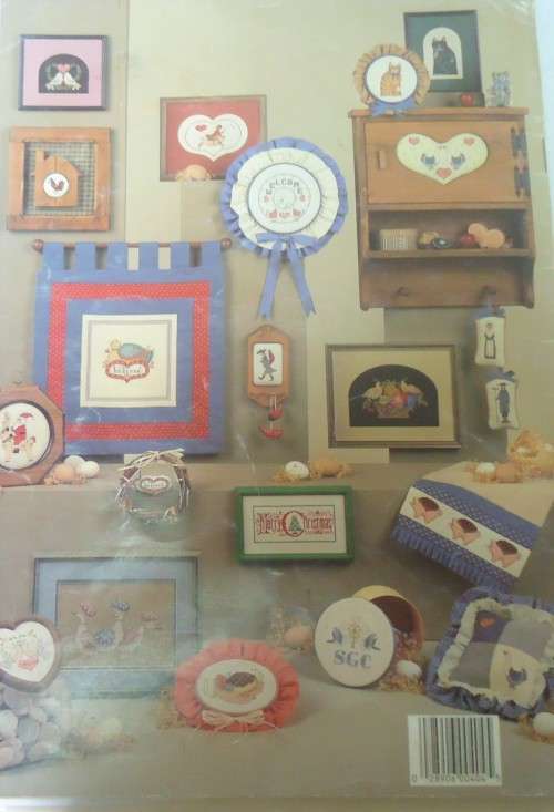 COUNTRY AT HEART - BY MILLY SMITH - LEISURE ARTS 404- 16  PAGES