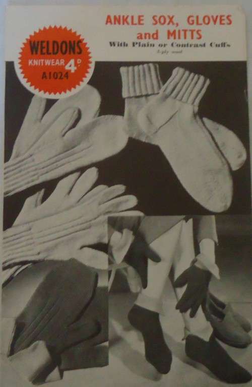 WELDONS KNITWEAR A1024 ANKLE SOX GLOVES & MITTS WITH PLAIN OR CONTRAST CUFFS