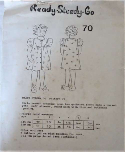 READY-STEADY-GO PATTERN-NUMBER 70 GIRLS SUMMER DRESSING GOWN AGE 3 YEARS CHEST 53 CM