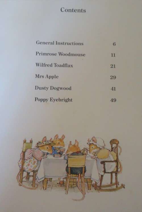THE BRAMBLY HEDGE PATTERN BOOK - JILL BARKEN - 68 PAGE HARD COVER BOOK