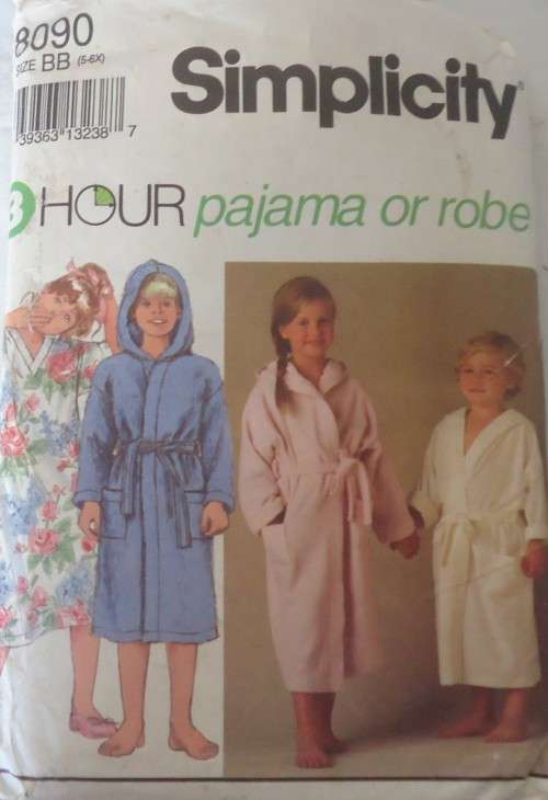 SIMPLICITY 8090  KIDS PJS-NIGHTSHIRT-HOODIE ROBE & BELT SIZE BB=5-6X YEARS COMPLETE-UNCUT-F/FOLDED