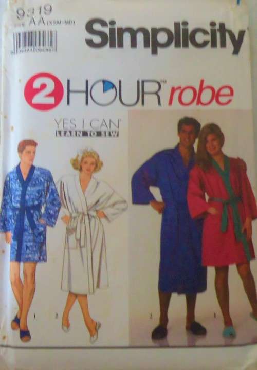 SIMPLICITY 9319 UNISEX ROBE SIZE AA=XS-S-M  (30 - 40") COMPLETE-UNCUT-F/FOLDED