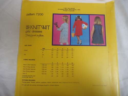 KNITWIT PATTERN 7200 GIRLS DRESSES SIZE AGE 2 - 10